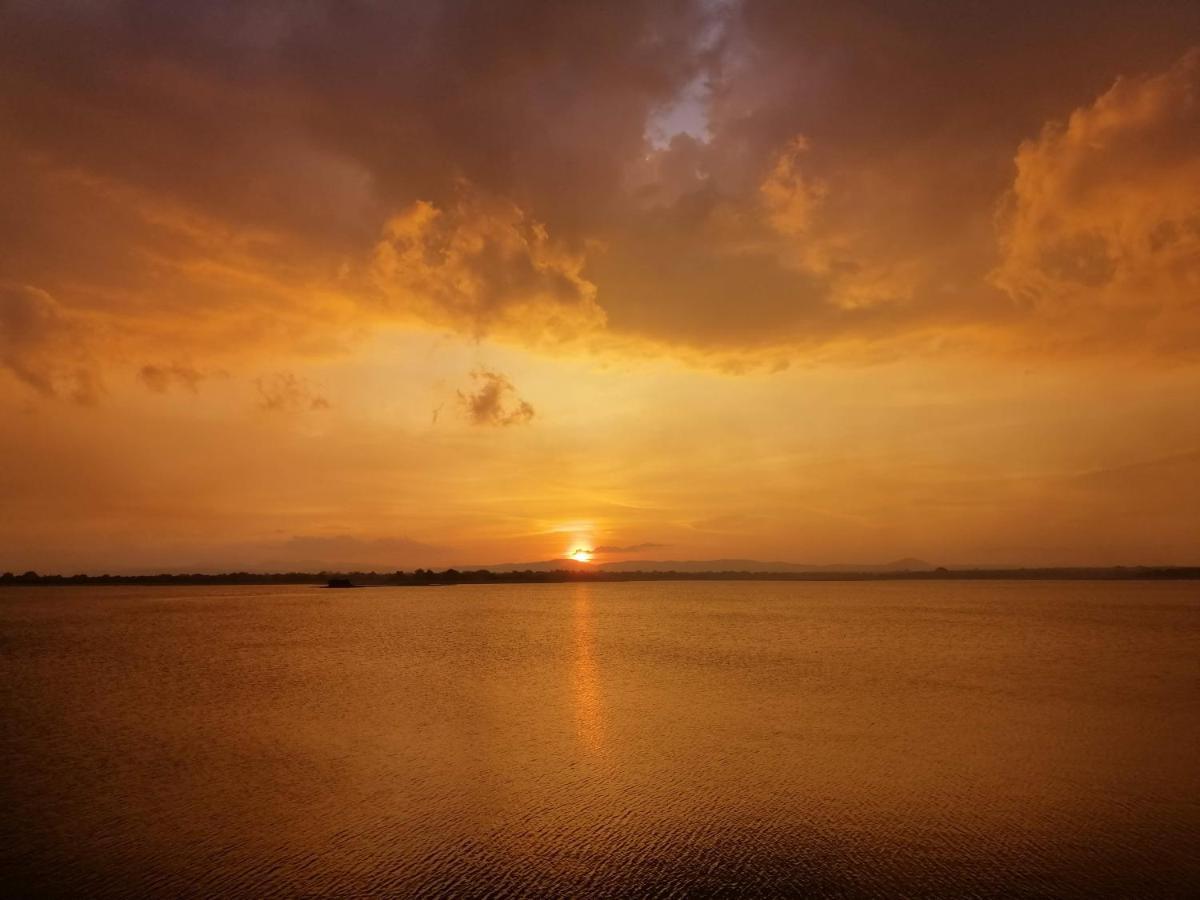 Geethani Tourist Home Polonnaruwa Bagian luar foto