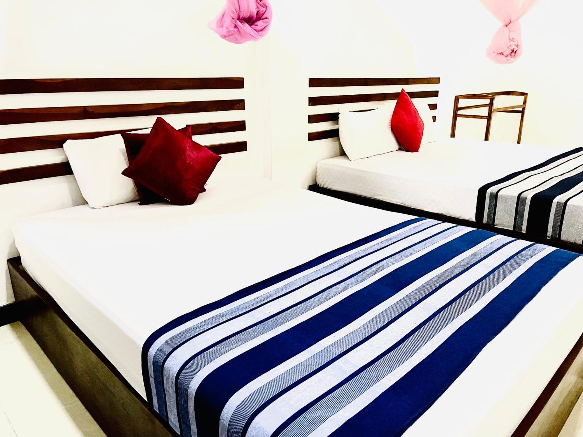 Geethani Tourist Home Polonnaruwa Bagian luar foto