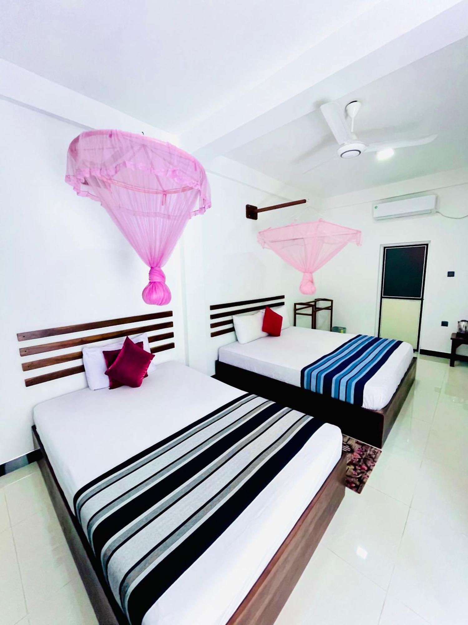 Geethani Tourist Home Polonnaruwa Bagian luar foto