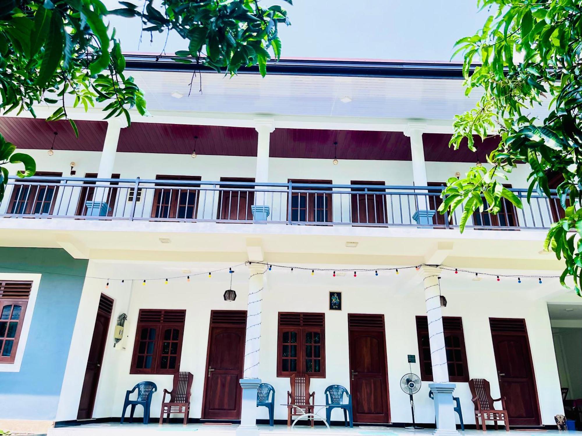 Geethani Tourist Home Polonnaruwa Bagian luar foto
