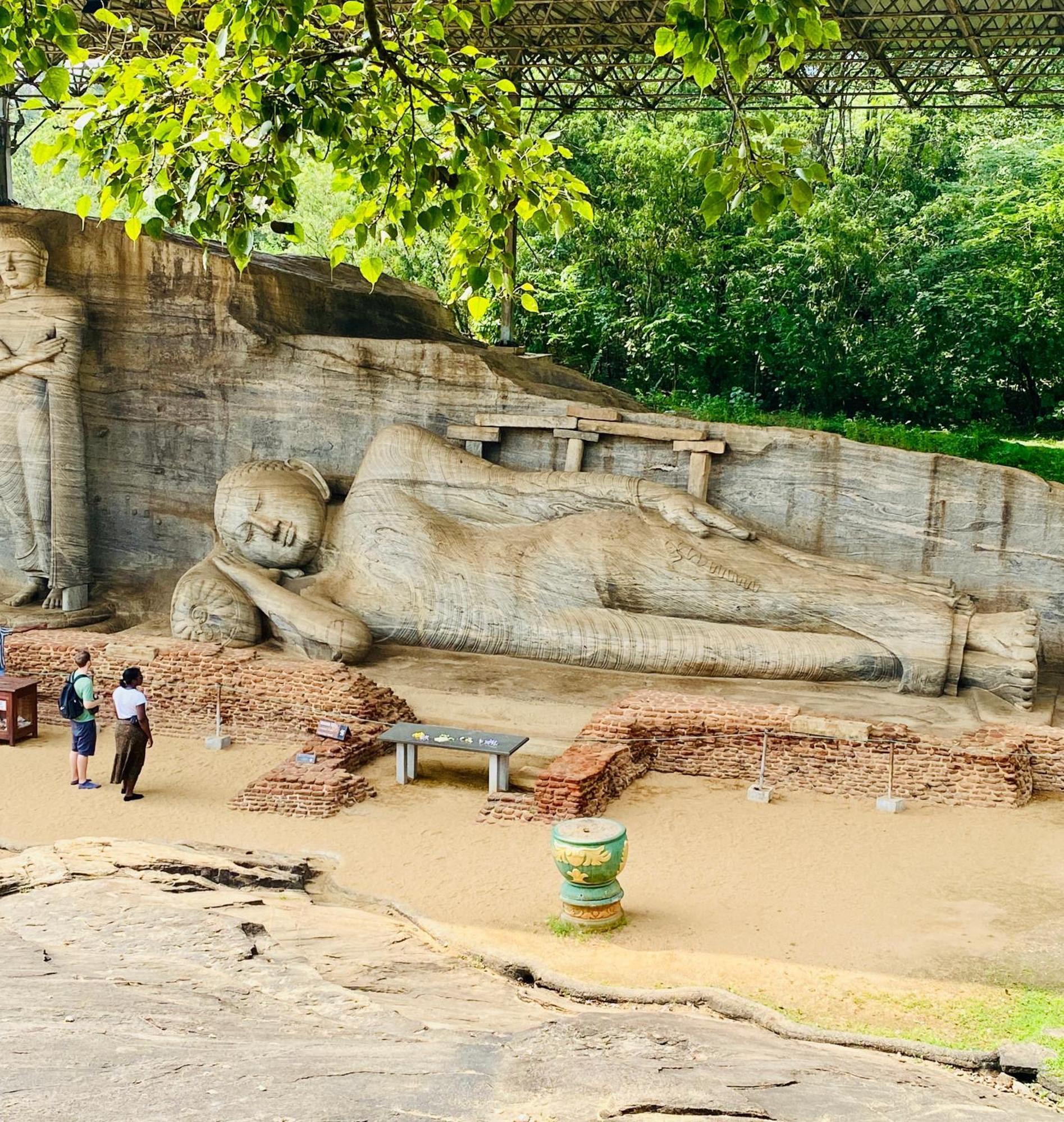 Geethani Tourist Home Polonnaruwa Bagian luar foto