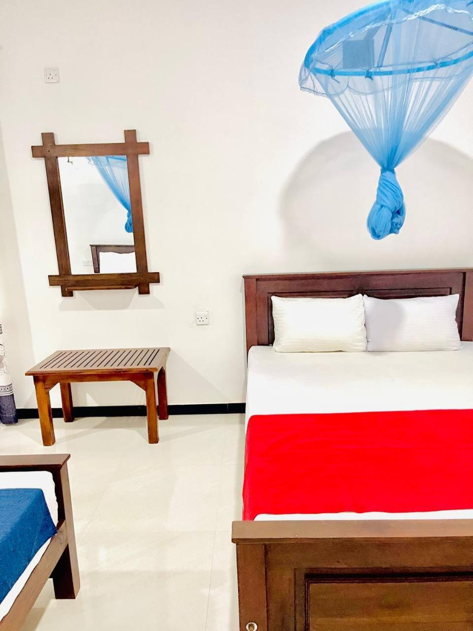 Geethani Tourist Home Polonnaruwa Bagian luar foto