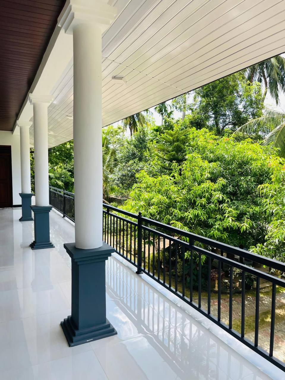 Geethani Tourist Home Polonnaruwa Bagian luar foto